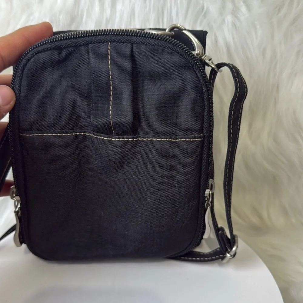 Baggallini crossbody bag black